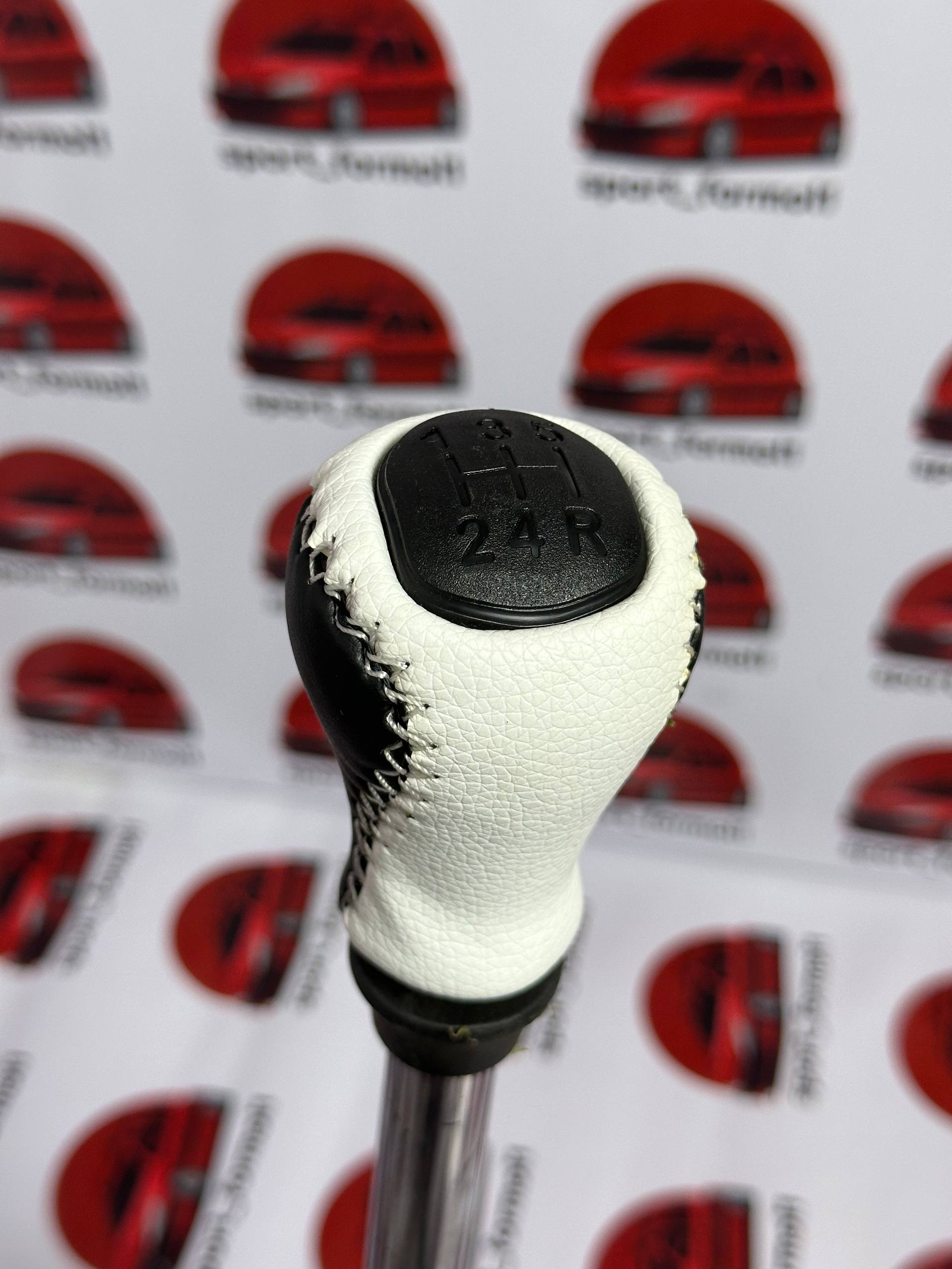 photo_2_2025-12-14_12-30-51 سردنده چرمی مناسب پژو ۲۰۶، ۲۰۷ و رانا - Image 1